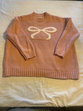 Sincerely Jules Women's Pink Bow Crewneck Sweater
